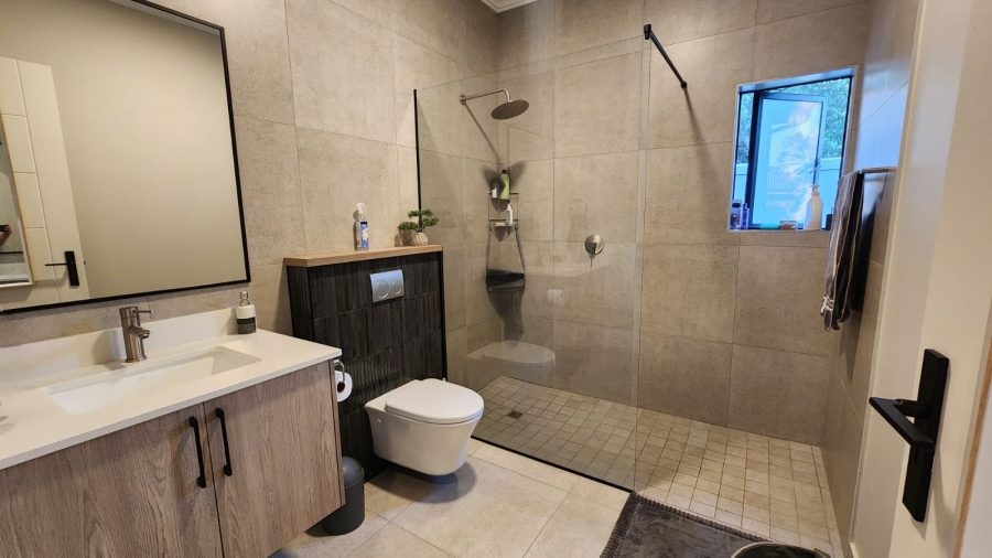 3 Bedroom Property for Sale in Glenwood Western Cape